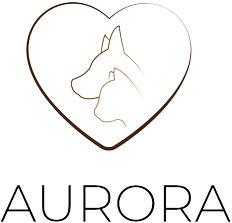Ein minimalistisches Logo mit den Umrissen eines Hundes und einer Katze in einer Herzform, darunter in Großbuchstaben "AURORA TIERKREMATORIUM". Aurora Tierkrematorium